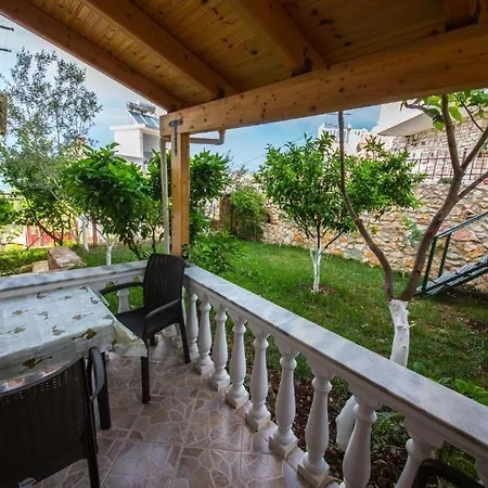 Diamond Apartment